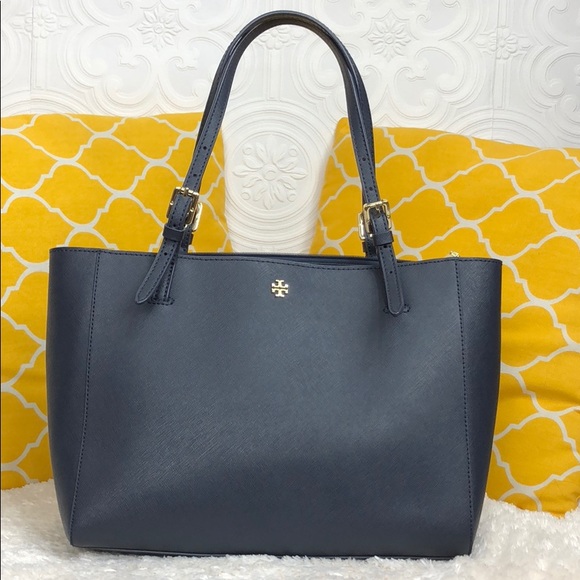 Tory Burch Handbags - 🌸OFFERS?🌸Tory Burch All Leather Navy Blue Tote